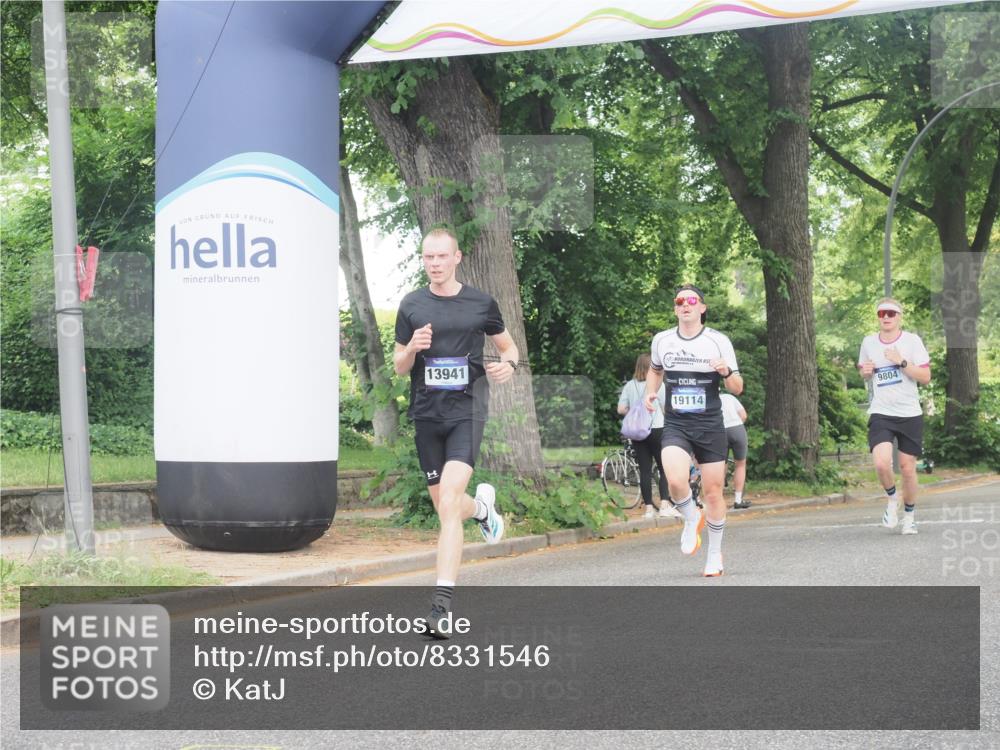 29.06.2025 - hella hamburg halbmarathon KatJ http://msf.ph/oto/8331546 29.06.2025 10:17:25 Zwischen KM18-KM19 2203 meine-sportfotos.de