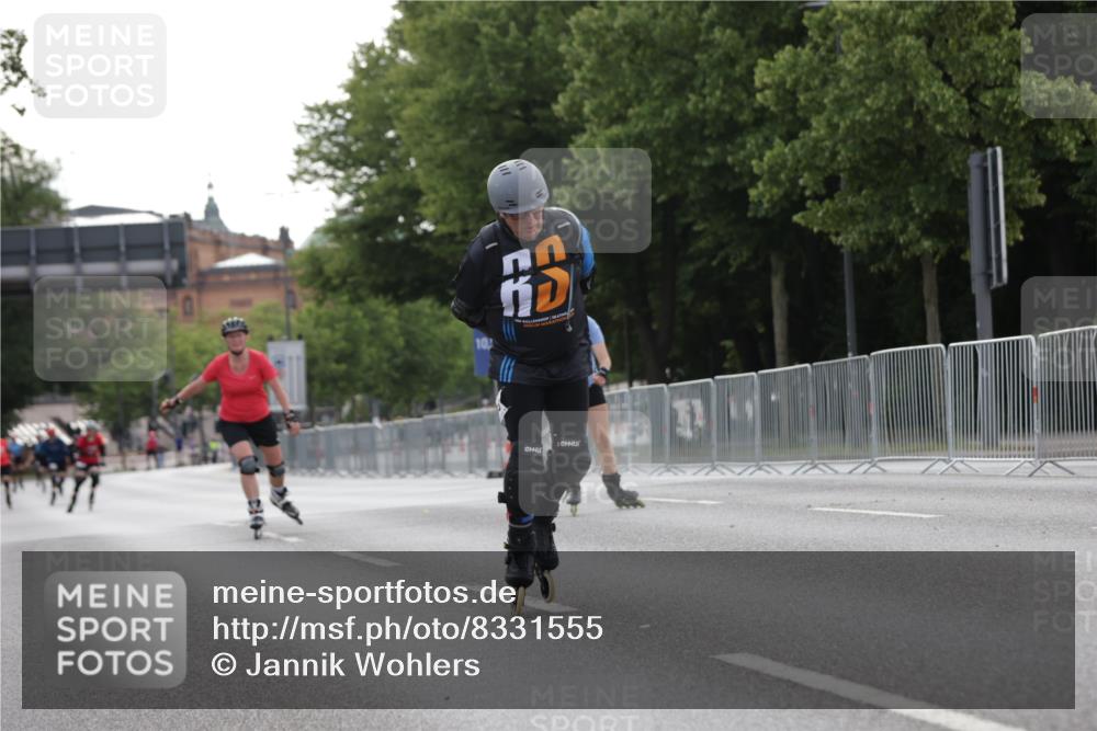 29.06.2025 - hella hamburg halbmarathon Jannik Wohlers http://msf.ph/oto/8331555 29.06.2025 09:01:24 Lombardsbrücke  meine-sportfotos.de