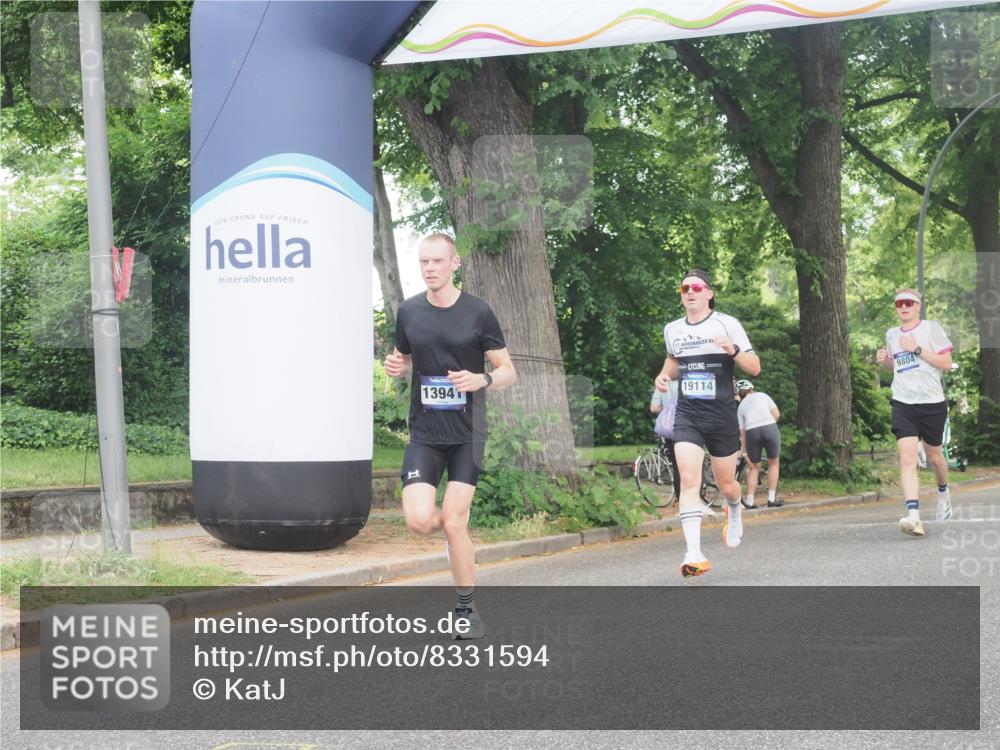 29.06.2025 - hella hamburg halbmarathon KatJ http://msf.ph/oto/8331594 29.06.2025 10:17:25 Zwischen KM18-KM19 2203 meine-sportfotos.de