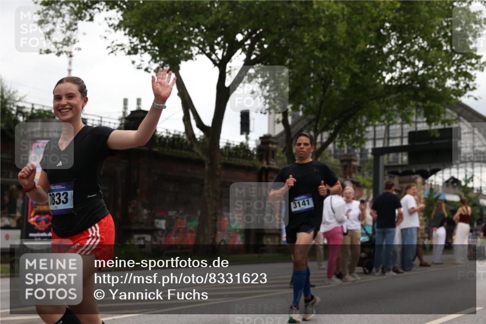 29.06.2025 - hella hamburg halbmarathon Yannick Fuchs http://msf.ph/oto/8331623 29.06.2025 10:51:43 20KM 1200, 1611, 2025, 2236, 2606, 2759, 2806, 2883, 2907, 3093, 3141, 3575, 4426, 4467, 4579, 4833, 5391, 6281, 6302, 6531, 6595, 6892, 7833, 9450, 9485, 10599, 12144, 12509, 13465, 13664, 15217, 15229, 16517, 17415, 17455, 17543, 18508, 18762, 18891 meine-sportfotos.de