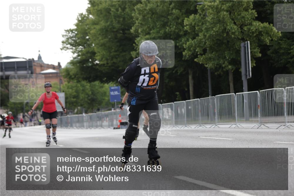 29.06.2025 - hella hamburg halbmarathon Jannik Wohlers http://msf.ph/oto/8331639 29.06.2025 09:01:25 Lombardsbrücke  meine-sportfotos.de