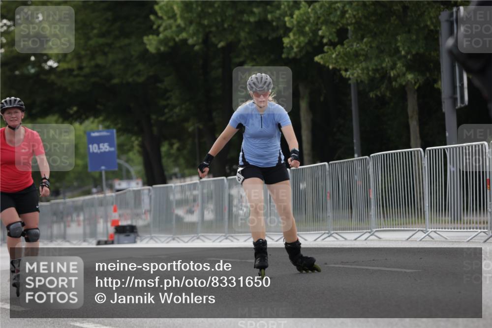29.06.2025 - hella hamburg halbmarathon Jannik Wohlers http://msf.ph/oto/8331650 29.06.2025 09:01:25 Lombardsbrücke  meine-sportfotos.de