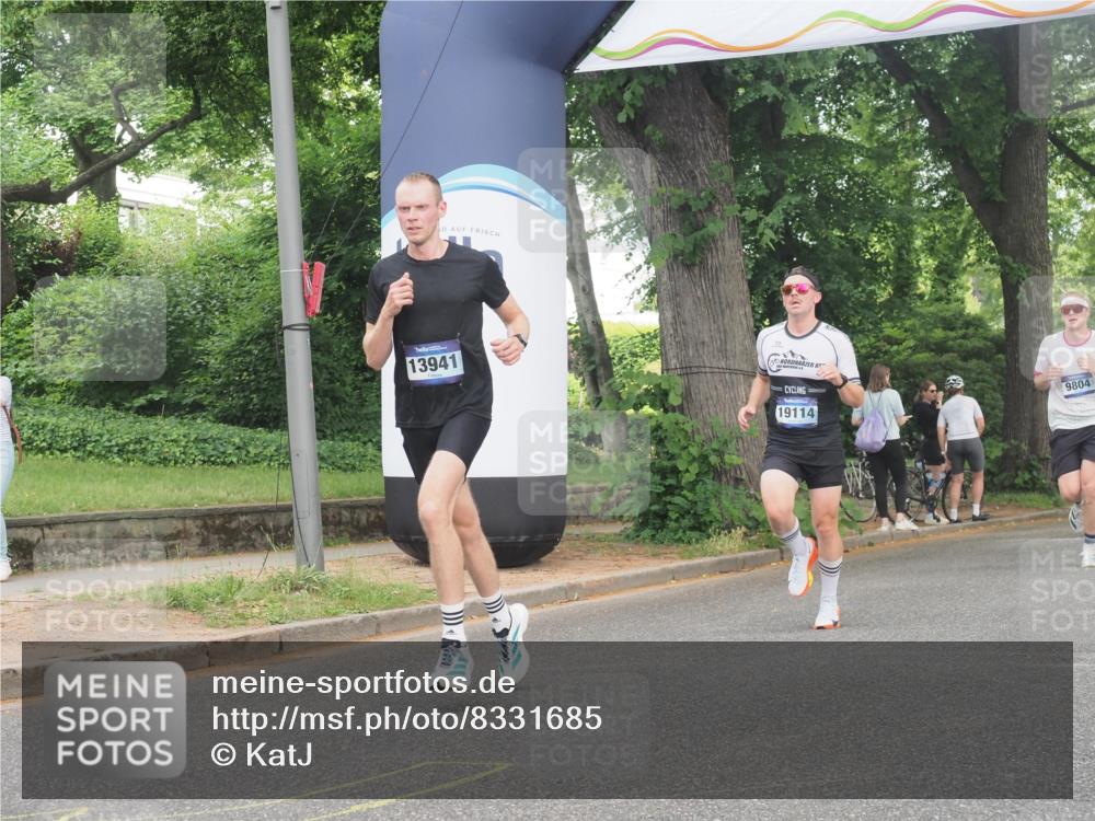 29.06.2025 - hella hamburg halbmarathon KatJ http://msf.ph/oto/8331685 29.06.2025 10:17:26 Zwischen KM18-KM19 2203 meine-sportfotos.de