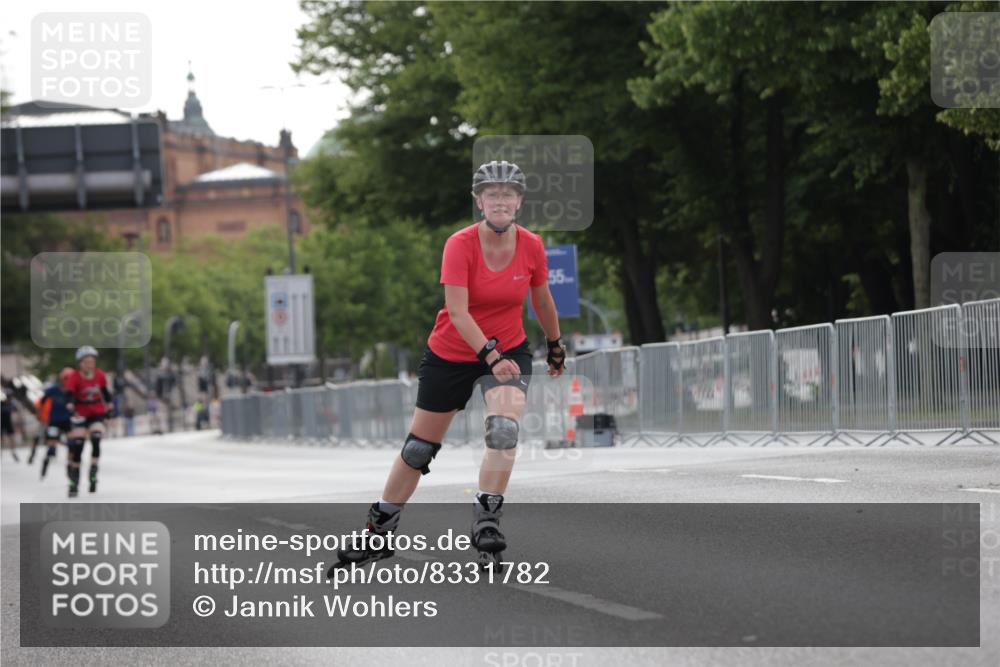 29.06.2025 - hella hamburg halbmarathon Jannik Wohlers http://msf.ph/oto/8331782 29.06.2025 09:01:26 Lombardsbrücke  meine-sportfotos.de