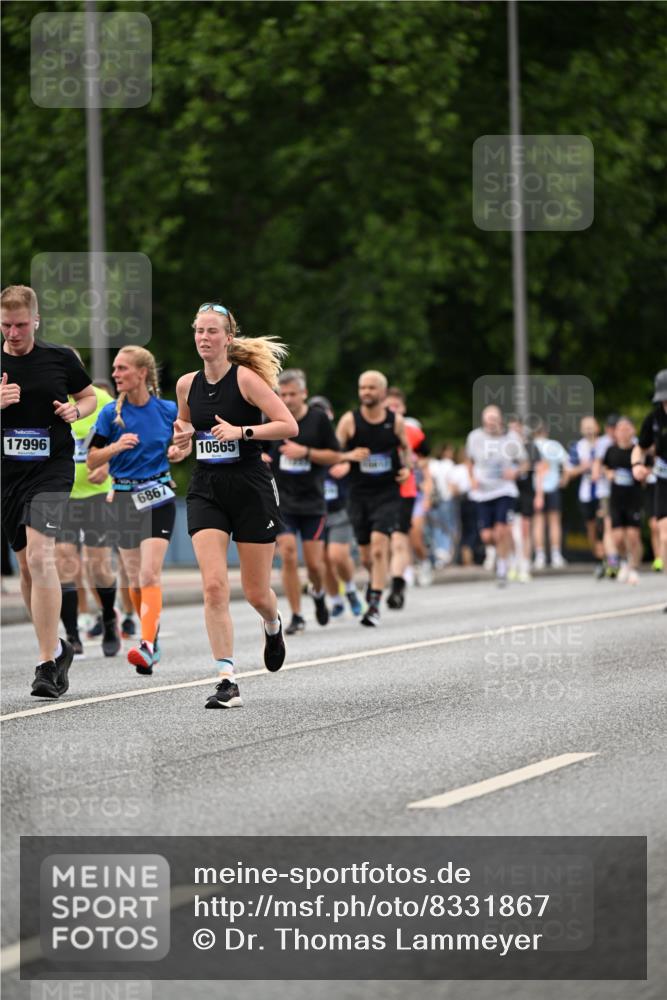29.06.2025 - hella hamburg halbmarathon Dr. Thomas Lammeyer http://msf.ph/oto/8331867 29.06.2025 10:39:49 Kennedybrücke 2198, 2412, 2787, 2827, 3170, 3828, 3958, 4333, 4696, 4703, 4965, 5147, 6029, 6189, 6365, 6397, 6471, 6867, 8249, 8296, 8567, 9470, 9803, 9819, 10360, 10565, 10652, 11233, 11359 meine-sportfotos.de