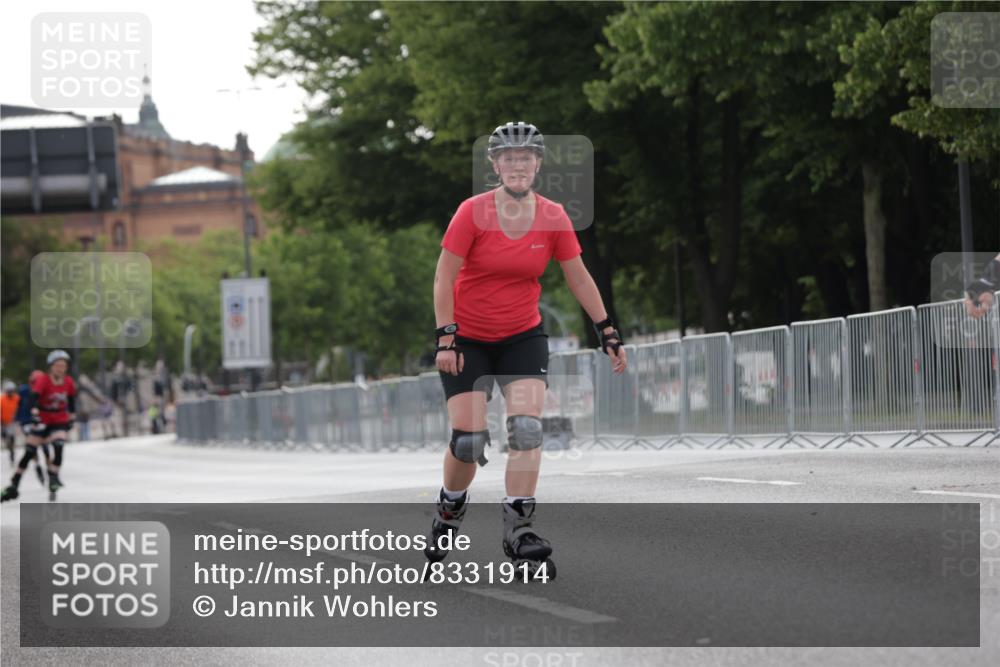 29.06.2025 - hella hamburg halbmarathon Jannik Wohlers http://msf.ph/oto/8331914 29.06.2025 09:01:27 Lombardsbrücke  meine-sportfotos.de