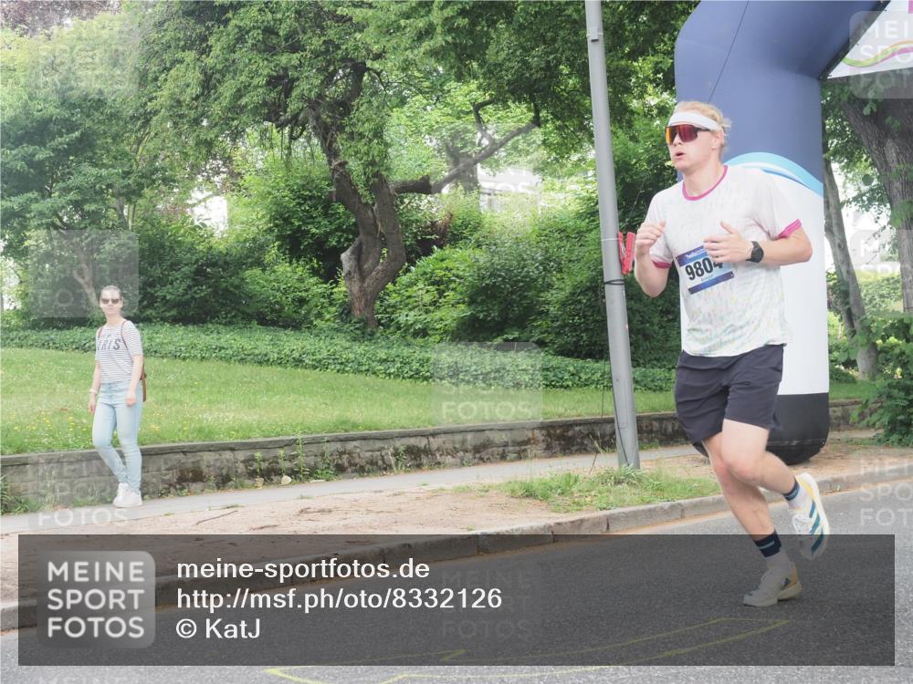 29.06.2025 - hella hamburg halbmarathon KatJ http://msf.ph/oto/8332126 29.06.2025 10:17:28 Zwischen KM18-KM19 2203 meine-sportfotos.de