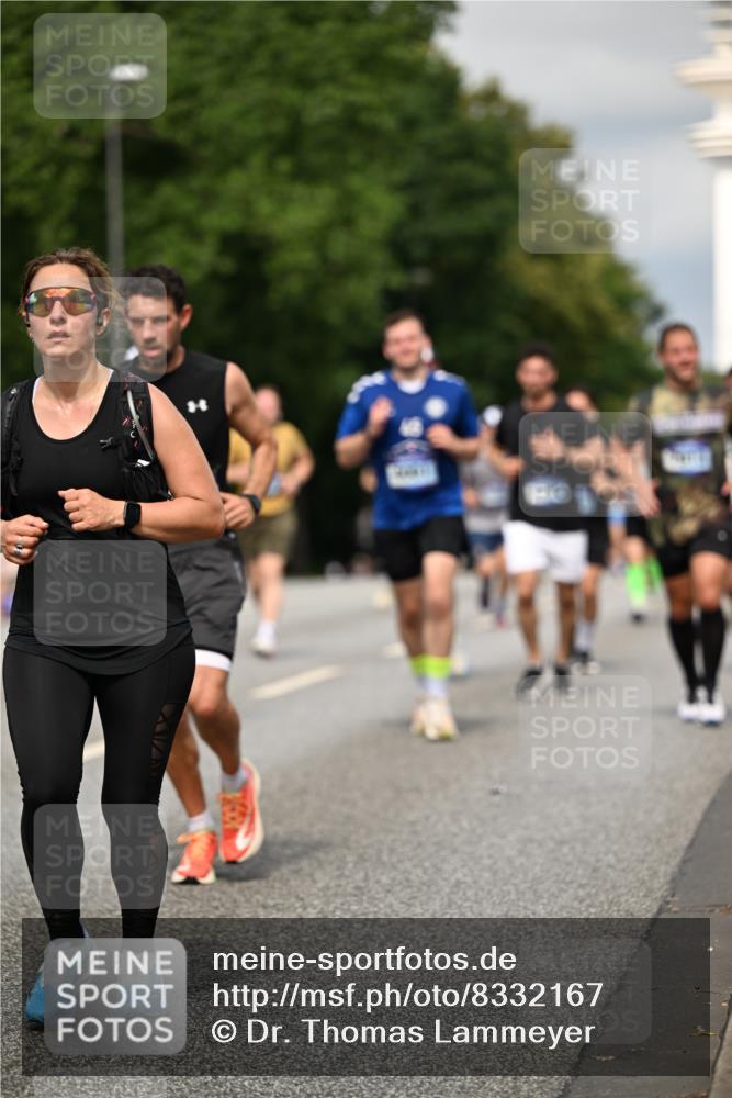 29.06.2025 - hella hamburg halbmarathon Dr. Thomas Lammeyer http://msf.ph/oto/8332167 29.06.2025 10:17:43 Kennedybrücke 1194, 1747, 1939, 2055, 2359, 2721, 2891, 2904, 2987, 4001, 4032, 4795, 4962, 5232, 5631, 5719, 6207, 7460, 7462, 7913, 8673, 9612, 9631, 9886, 10442, 10443 meine-sportfotos.de