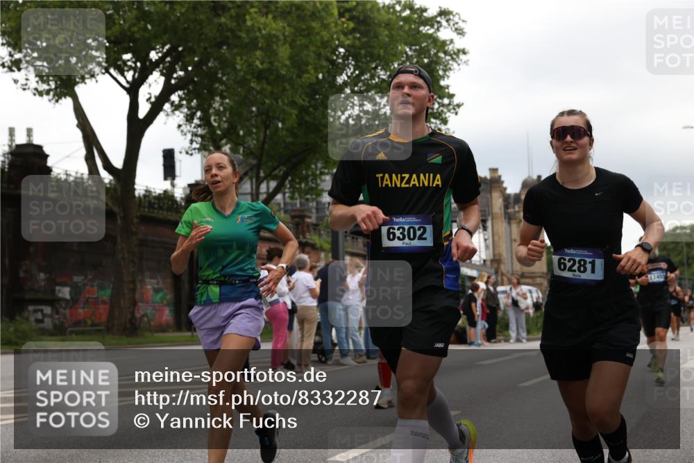 29.06.2025 - hella hamburg halbmarathon Yannick Fuchs http://msf.ph/oto/8332287 29.06.2025 10:51:46 20KM 1611, 2025, 2236, 2606, 2759, 2806, 2883, 2907, 3093, 3141, 3575, 4426, 4467, 4579, 4632, 4833, 5391, 6281, 6302, 6531, 6595, 7138, 7833, 9450, 9485, 10599, 11645, 13465, 14571, 15217, 15229, 16517, 17415, 17455, 17543, 18068, 18501, 18508, 18587, 18762, 18891 meine-sportfotos.de