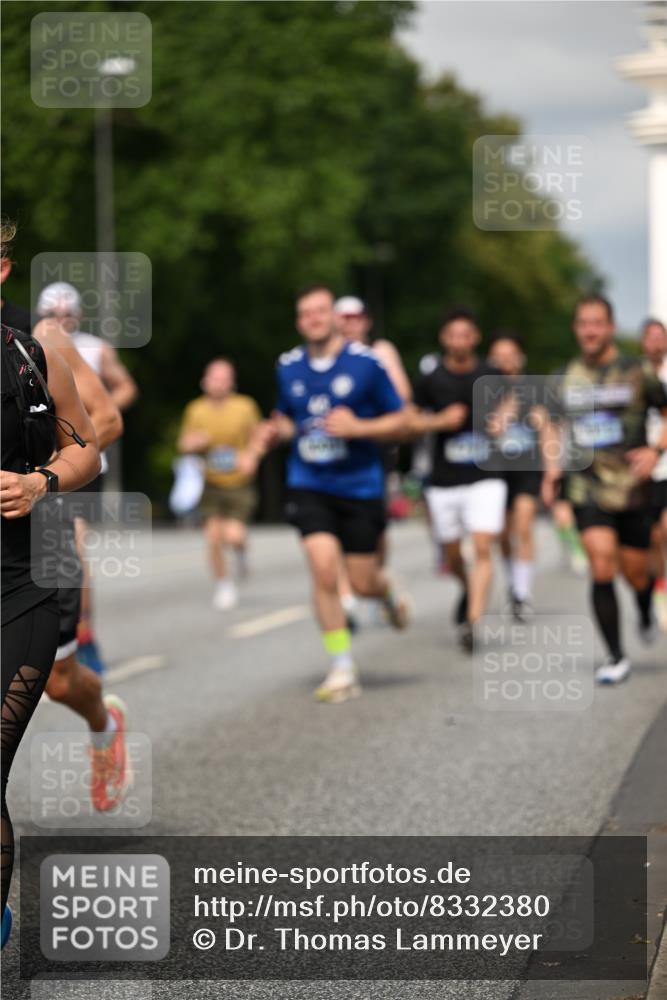 29.06.2025 - hella hamburg halbmarathon Dr. Thomas Lammeyer http://msf.ph/oto/8332380 29.06.2025 10:17:44 Kennedybrücke 1194, 1747, 1939, 2055, 2359, 2721, 2891, 2904, 4001, 4032, 4795, 4962, 5631, 5719, 6207, 7460, 7462, 7913, 8673, 9141, 9612, 9631, 9886, 10442, 10443 meine-sportfotos.de
