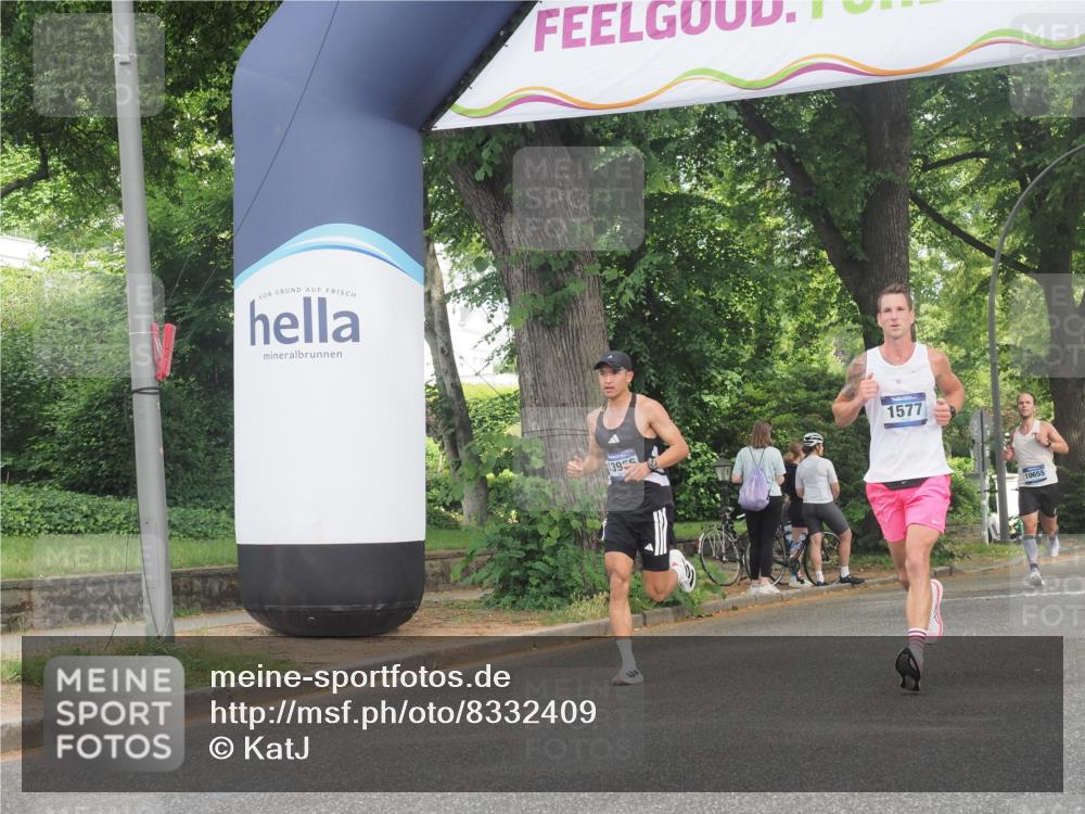 29.06.2025 - hella hamburg halbmarathon KatJ http://msf.ph/oto/8332409 29.06.2025 10:17:30 Zwischen KM18-KM19 1577 meine-sportfotos.de