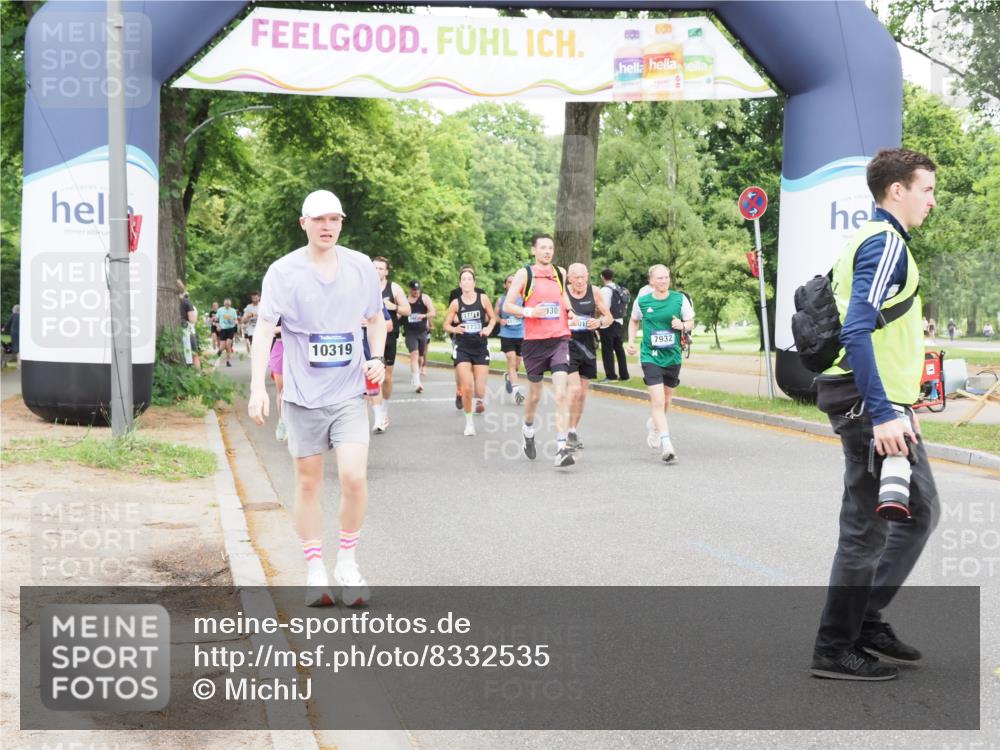29.06.2025 - hella hamburg halbmarathon MichiJ http://msf.ph/oto/8332535 29.06.2025 10:38:22 Zwischen KM18-KM19 2718, 3654, 5894, 7932, 8117, 8261, 8313, 9869, 10319, 10868, 11733, 13015, 13701, 14562, 15395, 17179, 18811, 19040, 19053 meine-sportfotos.de