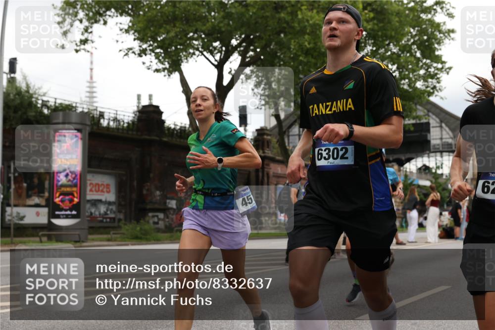 29.06.2025 - hella hamburg halbmarathon Yannick Fuchs http://msf.ph/oto/8332637 29.06.2025 10:51:47 20KM 1611, 2025, 2236, 2606, 2759, 2806, 2883, 2907, 3093, 3141, 3575, 4426, 4467, 4579, 4632, 4833, 5391, 6104, 6281, 6302, 6531, 6595, 7138, 7833, 9450, 9485, 10599, 11645, 13465, 14571, 15217, 15229, 16517, 17405, 17415, 17455, 17543, 18068, 18501, 18508, 18587, 18762, 18891 meine-sportfotos.de