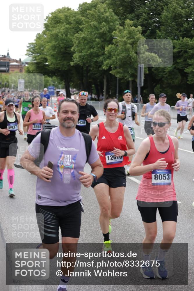 29.06.2025 - hella hamburg halbmarathon Jannik Wohlers http://msf.ph/oto/8332675 29.06.2025 10:40:27 Lombardsbrücke 1075, 1323, 2042, 2173, 2206, 2299, 2858, 3121, 3306, 3432, 3694, 4044, 4234, 4530, 4612, 4774, 4775, 4972, 5753, 6098, 6163, 6289, 6842, 7293, 8053, 8054, 8429, 8430, 9009, 9237, 9437, 9946, 10166, 10940, 11053, 11686, 12191, 12610, 12692, 12699, 13773, 14553, 15154, 15905, 16028, 16297, 16449, 16450, 17233, 17234, 17267, 17879, 19087 meine-sportfotos.de
