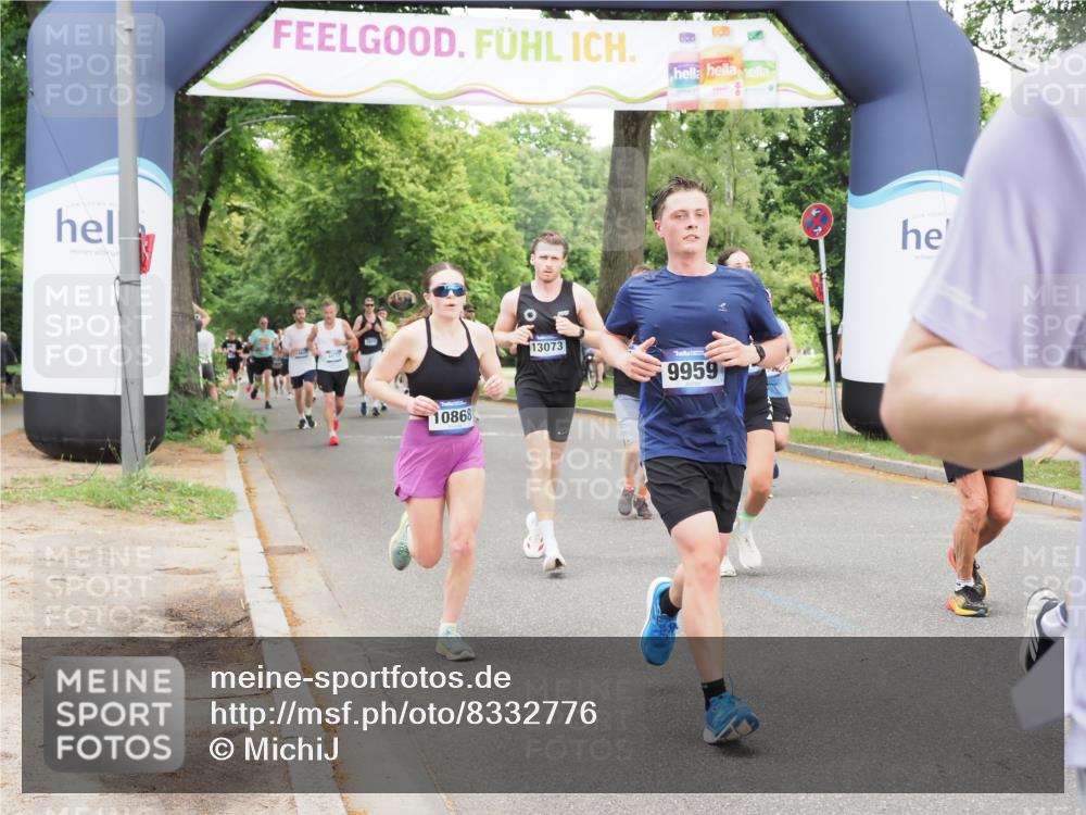 29.06.2025 - hella hamburg halbmarathon MichiJ http://msf.ph/oto/8332776 29.06.2025 10:38:25 Zwischen KM18-KM19 2718, 3654, 5600, 5894, 7930, 7932, 8261, 9959, 10319, 10868, 11733, 13015, 13073, 15395, 15720, 15899, 18811 meine-sportfotos.de