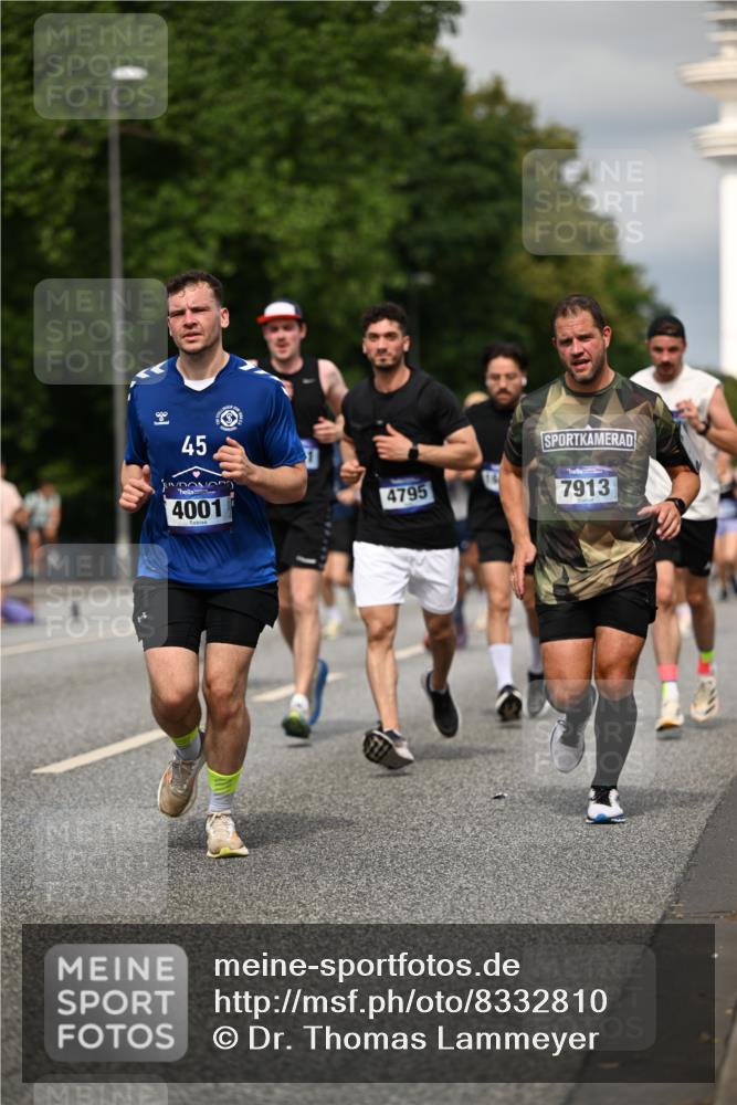 29.06.2025 - hella hamburg halbmarathon Dr. Thomas Lammeyer http://msf.ph/oto/8332810 29.06.2025 10:17:45 Kennedybrücke 1194, 1747, 1939, 2055, 2359, 2721, 2891, 2904, 4001, 4032, 4795, 4962, 5631, 5719, 6207, 7460, 7462, 7913, 8673, 9141, 9612, 9631, 9886, 10442, 10443 meine-sportfotos.de