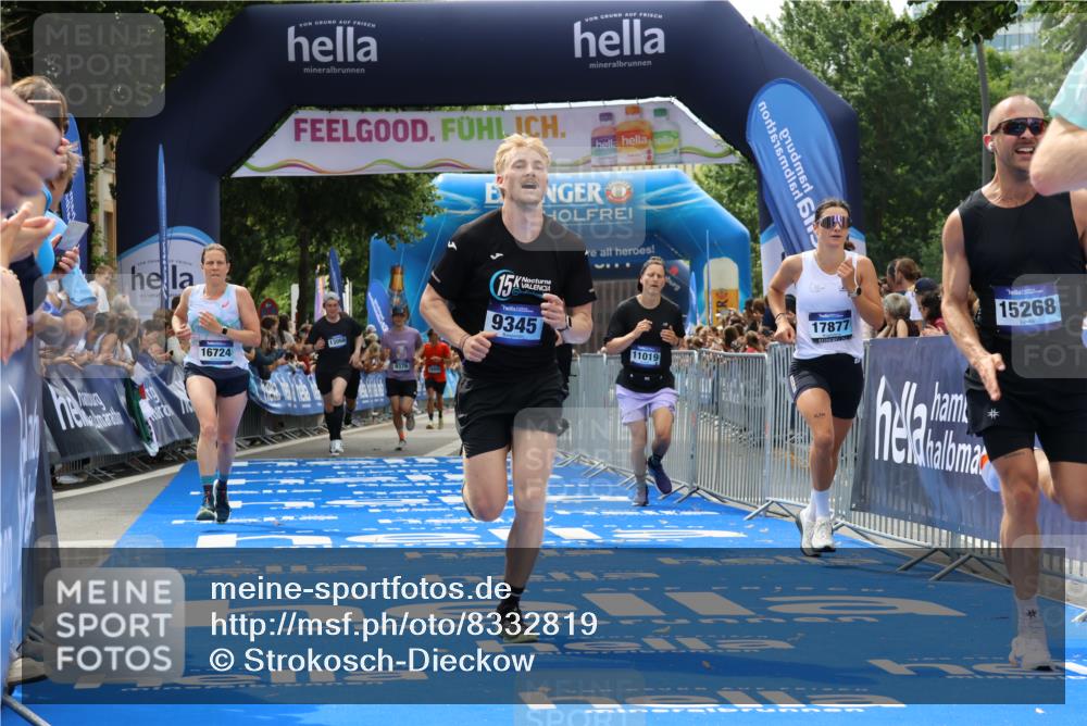 29.06.2025 - hella hamburg halbmarathon Strokosch-Dieckow http://msf.ph/oto/8332819 29.06.2025 10:34:01 Ziel 9345, 9376, 9519, 11019, 11202, 11227, 13066, 13493, 13494, 14448, 15268, 15500, 16724, 17751, 17877 meine-sportfotos.de