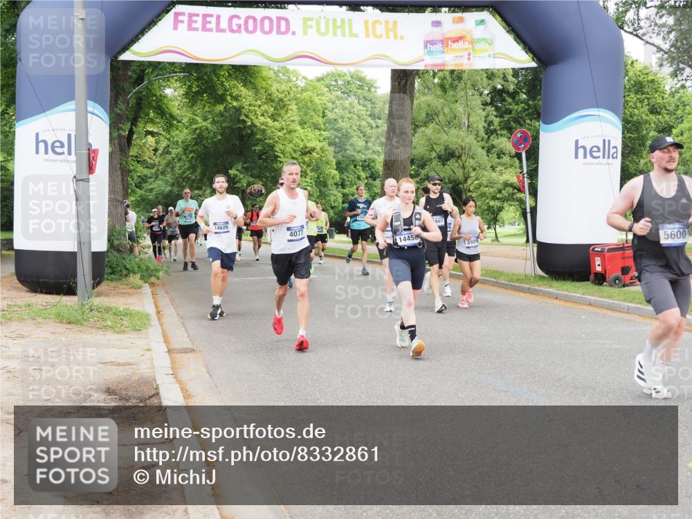 29.06.2025 - hella hamburg halbmarathon MichiJ http://msf.ph/oto/8332861 29.06.2025 10:38:28 Zwischen KM18-KM19 4077, 5600, 7930, 7932, 8989, 9959, 10319, 10868, 11733, 13015, 13073, 13976, 14458, 15720, 15899, 16291 meine-sportfotos.de