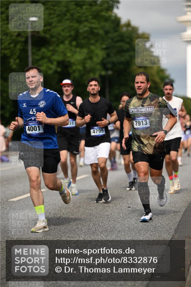 29.06.2025 - hella hamburg halbmarathon Dr. Thomas Lammeyer http://msf.ph/oto/8332876 29.06.2025 10:17:45 Kennedybrücke 1194, 1747, 1939, 2055, 2359, 2721, 2891, 2904, 4001, 4032, 4795, 4962, 5631, 5719, 6207, 7460, 7462, 7913, 8673, 9141, 9612, 9631, 9886, 10442, 10443 meine-sportfotos.de