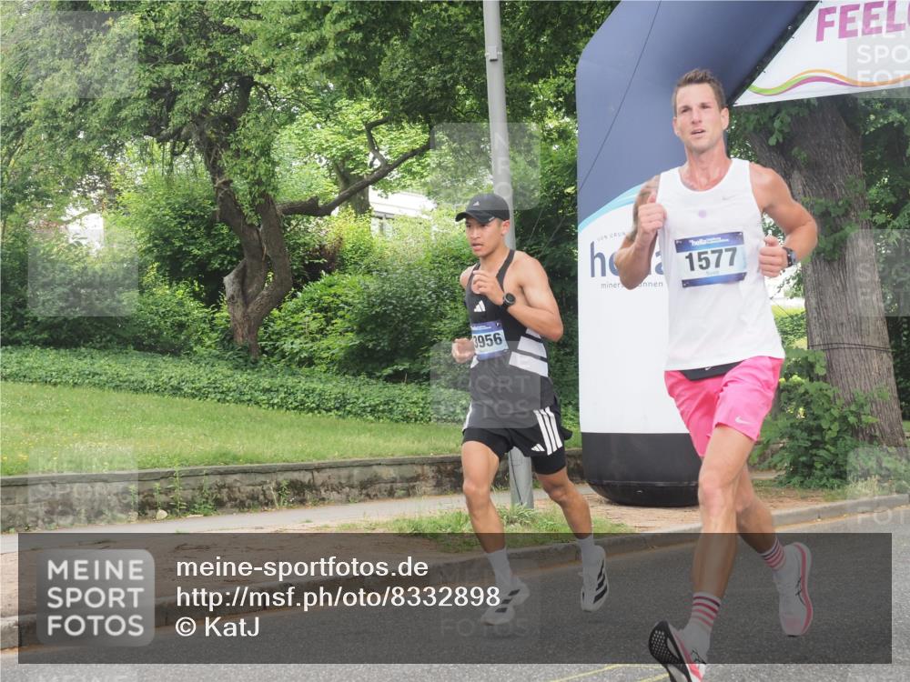 29.06.2025 - hella hamburg halbmarathon KatJ http://msf.ph/oto/8332898 29.06.2025 10:17:32 Zwischen KM18-KM19 1577 meine-sportfotos.de