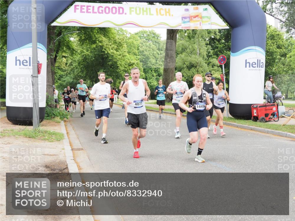 29.06.2025 - hella hamburg halbmarathon MichiJ http://msf.ph/oto/8332940 29.06.2025 10:38:28 Zwischen KM18-KM19 4077, 5600, 7930, 7932, 8989, 9959, 10319, 10868, 11733, 13015, 13073, 13976, 14458, 15720, 15899, 16291 meine-sportfotos.de