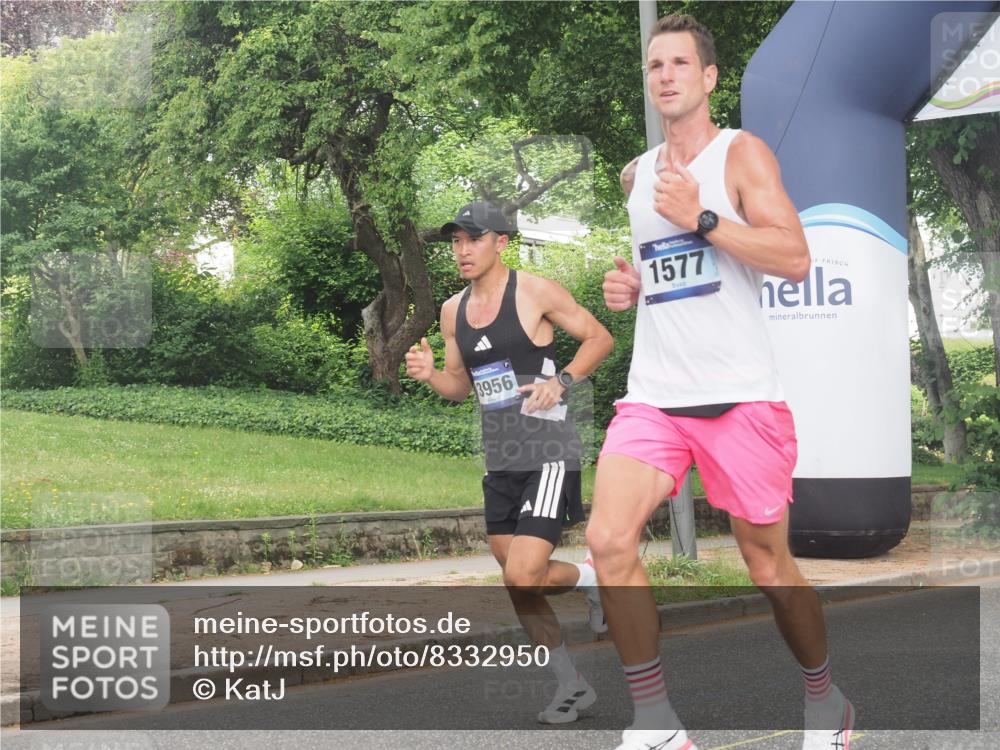 29.06.2025 - hella hamburg halbmarathon KatJ http://msf.ph/oto/8332950 29.06.2025 10:17:32 Zwischen KM18-KM19 1577 meine-sportfotos.de