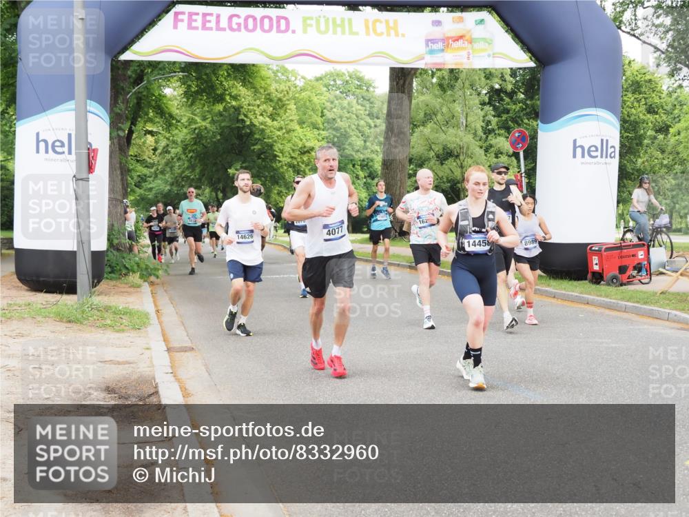 29.06.2025 - hella hamburg halbmarathon MichiJ http://msf.ph/oto/8332960 29.06.2025 10:38:28 Zwischen KM18-KM19 4077, 5600, 7930, 7932, 8989, 9959, 10319, 10868, 11733, 13015, 13073, 13976, 14458, 15720, 15899, 16291 meine-sportfotos.de