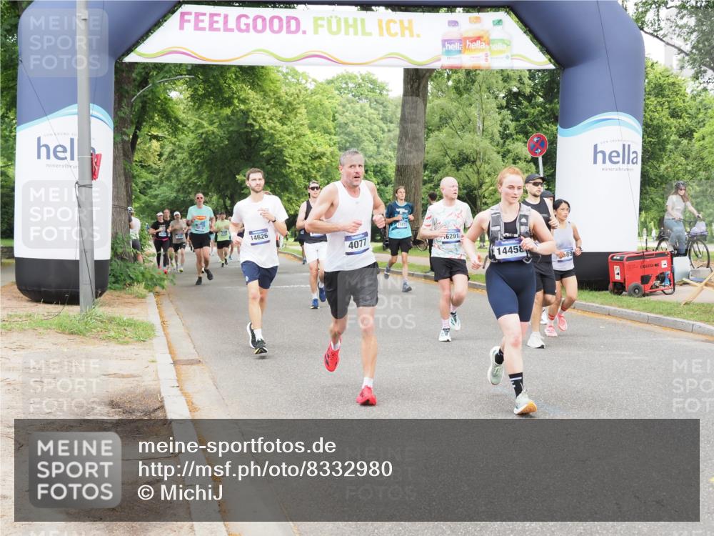 29.06.2025 - hella hamburg halbmarathon MichiJ http://msf.ph/oto/8332980 29.06.2025 10:38:28 Zwischen KM18-KM19 4077, 5600, 7930, 7932, 8989, 9959, 10319, 10868, 11733, 13015, 13073, 13976, 14458, 15720, 15899, 16291 meine-sportfotos.de
