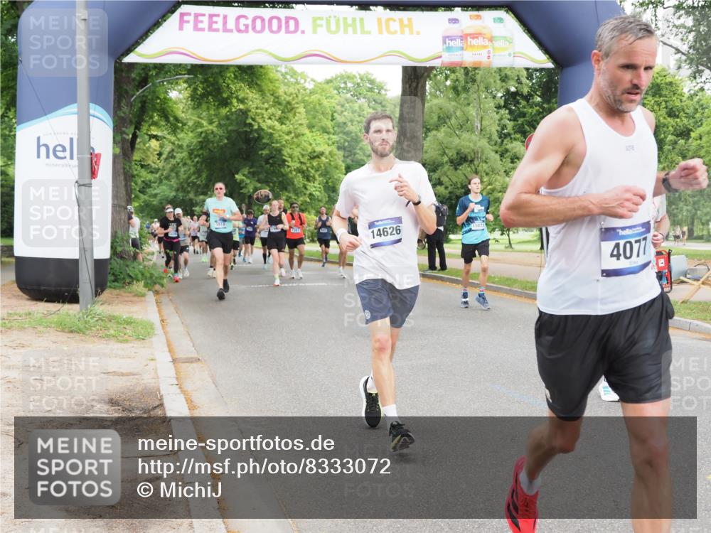 29.06.2025 - hella hamburg halbmarathon MichiJ http://msf.ph/oto/8333072 29.06.2025 10:38:30 Zwischen KM18-KM19 2670, 4077, 5600, 7930, 7932, 8989, 9959, 10868, 11733, 13015, 13073, 13726, 13976, 14458, 14626, 15720, 15871, 15899, 16291 meine-sportfotos.de