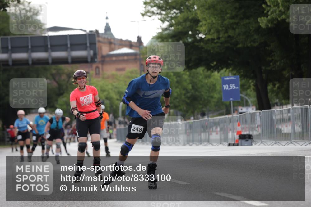 29.06.2025 - hella hamburg halbmarathon Jannik Wohlers http://msf.ph/oto/8333100 29.06.2025 09:01:36 Lombardsbrücke  meine-sportfotos.de