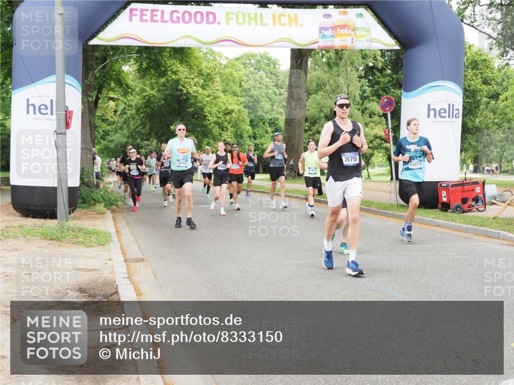 29.06.2025 - hella hamburg halbmarathon MichiJ http://msf.ph/oto/8333150 29.06.2025 10:38:31 Zwischen KM18-KM19 2670, 4077, 5600, 7930, 7943, 8989, 9959, 13073, 13726, 13976, 14458, 14626, 15720, 15871, 15899, 16291 meine-sportfotos.de