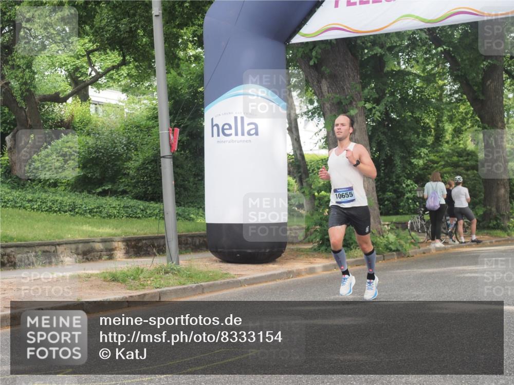 29.06.2025 - hella hamburg halbmarathon KatJ http://msf.ph/oto/8333154 29.06.2025 10:17:33 Zwischen KM18-KM19 1577 meine-sportfotos.de