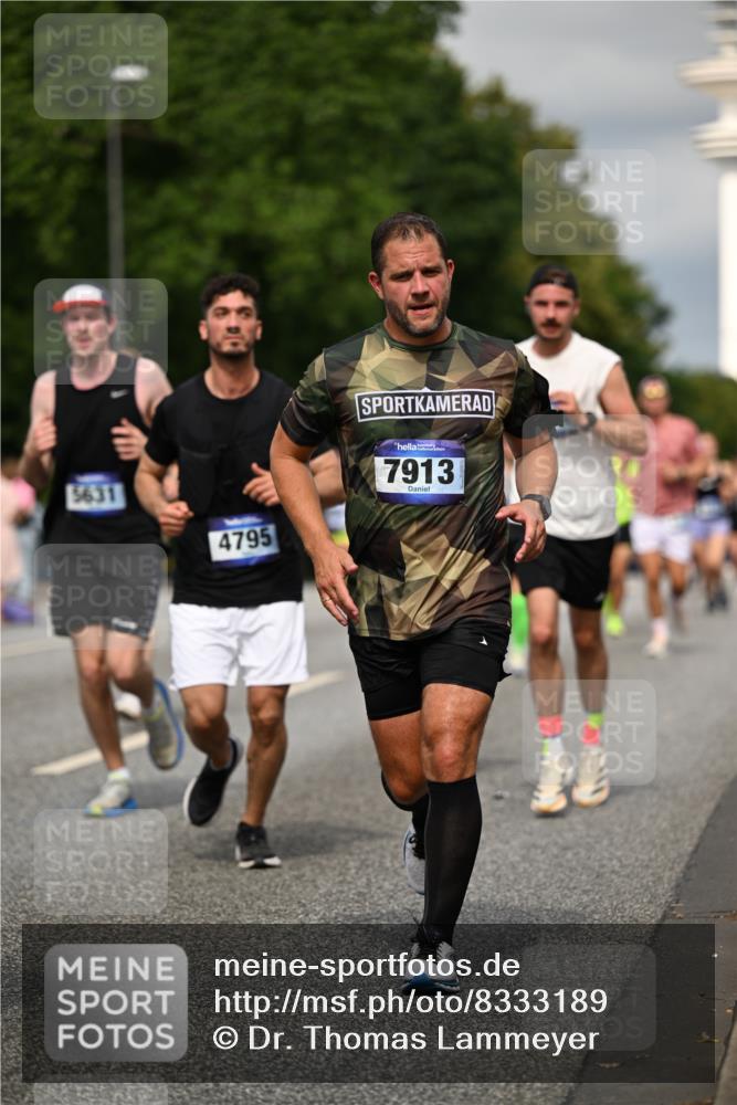 29.06.2025 - hella hamburg halbmarathon Dr. Thomas Lammeyer http://msf.ph/oto/8333189 29.06.2025 10:17:46 Kennedybrücke 1194, 1747, 1939, 2055, 2359, 2721, 2891, 2904, 4001, 4032, 4795, 4962, 5631, 5719, 6207, 7460, 7462, 7913, 8673, 9141, 9612, 9631, 9886, 10442, 10443 meine-sportfotos.de