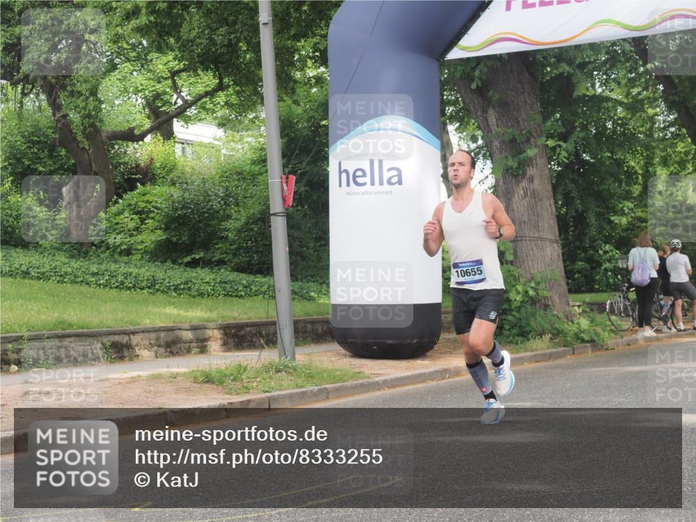 29.06.2025 - hella hamburg halbmarathon KatJ http://msf.ph/oto/8333255 29.06.2025 10:17:34 Zwischen KM18-KM19 1577 meine-sportfotos.de