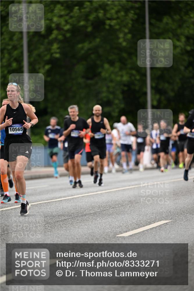 29.06.2025 - hella hamburg halbmarathon Dr. Thomas Lammeyer http://msf.ph/oto/8333271 29.06.2025 10:39:50 Kennedybrücke 2198, 2412, 2787, 2827, 3170, 3828, 3958, 4333, 4413, 4696, 4703, 4965, 5147, 6029, 6189, 6365, 6397, 6471, 6867, 8249, 8296, 8567, 9470, 9803, 9819, 10360, 10565, 10652, 11233, 11359 meine-sportfotos.de