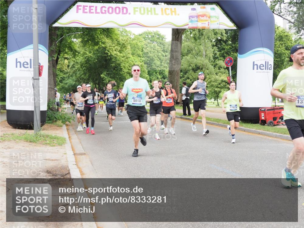 29.06.2025 - hella hamburg halbmarathon MichiJ http://msf.ph/oto/8333281 29.06.2025 10:38:32 Zwischen KM18-KM19 2670, 4077, 5600, 7397, 7943, 8989, 13073, 13726, 13976, 14458, 14626, 15720, 15871, 16291, 17823, 18394 meine-sportfotos.de