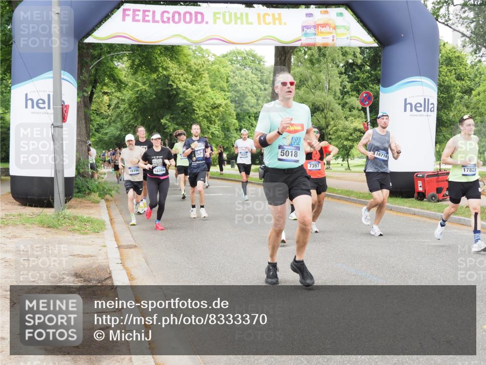 29.06.2025 - hella hamburg halbmarathon MichiJ http://msf.ph/oto/8333370 29.06.2025 10:38:33 Zwischen KM18-KM19 2670, 4077, 5018, 5600, 7397, 7943, 8989, 13073, 13403, 13726, 13976, 14458, 14626, 15480, 15871, 16291, 16716, 17823, 18394 meine-sportfotos.de