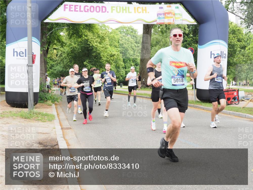 29.06.2025 - hella hamburg halbmarathon MichiJ http://msf.ph/oto/8333410 29.06.2025 10:38:34 Zwischen KM18-KM19 2670, 4077, 5018, 5820, 7397, 7943, 8989, 13403, 13726, 13976, 14458, 14626, 15480, 15871, 16291, 16716, 17823, 18394 meine-sportfotos.de
