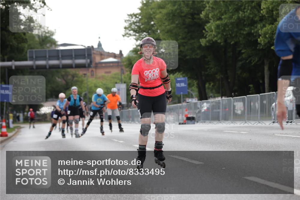 29.06.2025 - hella hamburg halbmarathon Jannik Wohlers http://msf.ph/oto/8333495 29.06.2025 09:01:38 Lombardsbrücke  meine-sportfotos.de