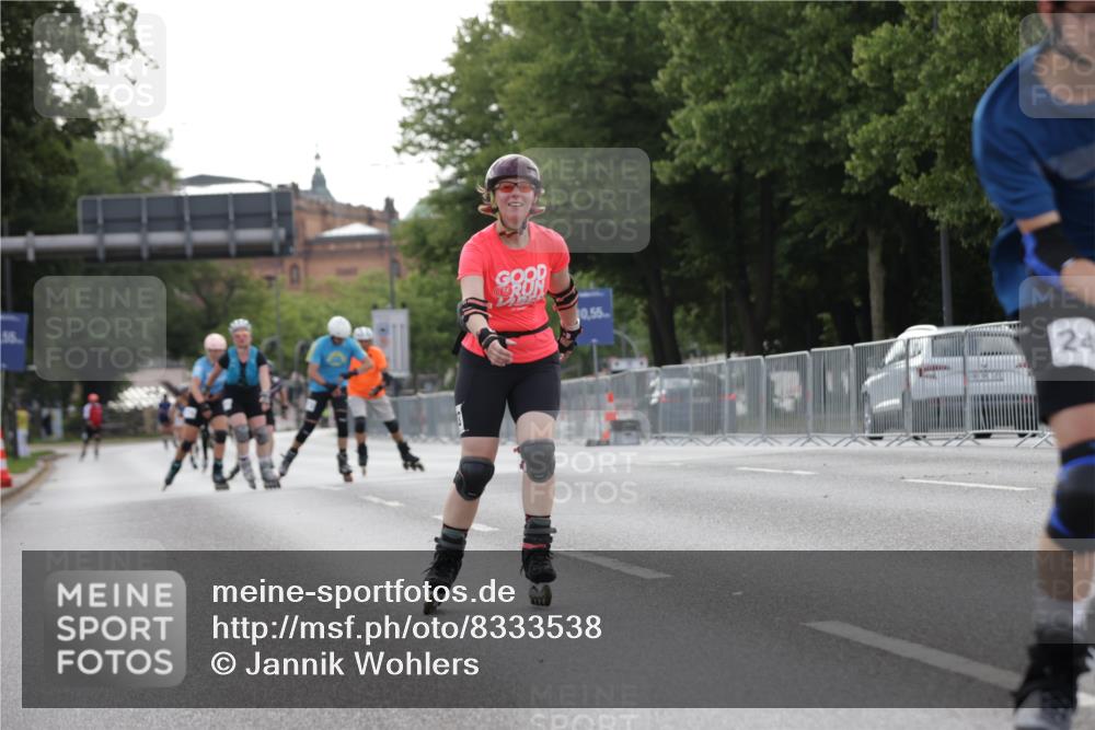 29.06.2025 - hella hamburg halbmarathon Jannik Wohlers http://msf.ph/oto/8333538 29.06.2025 09:01:39 Lombardsbrücke  meine-sportfotos.de