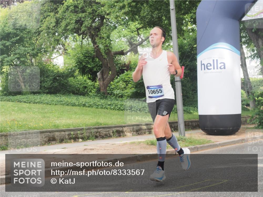 29.06.2025 - hella hamburg halbmarathon KatJ http://msf.ph/oto/8333567 29.06.2025 10:17:34 Zwischen KM18-KM19 1577 meine-sportfotos.de