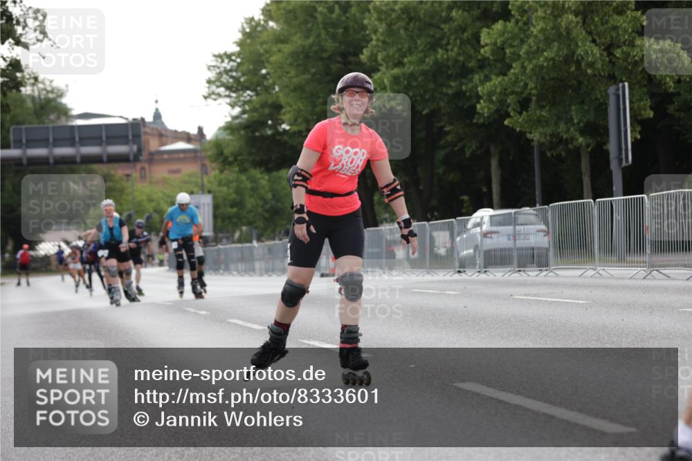29.06.2025 - hella hamburg halbmarathon Jannik Wohlers http://msf.ph/oto/8333601 29.06.2025 09:01:39 Lombardsbrücke  meine-sportfotos.de