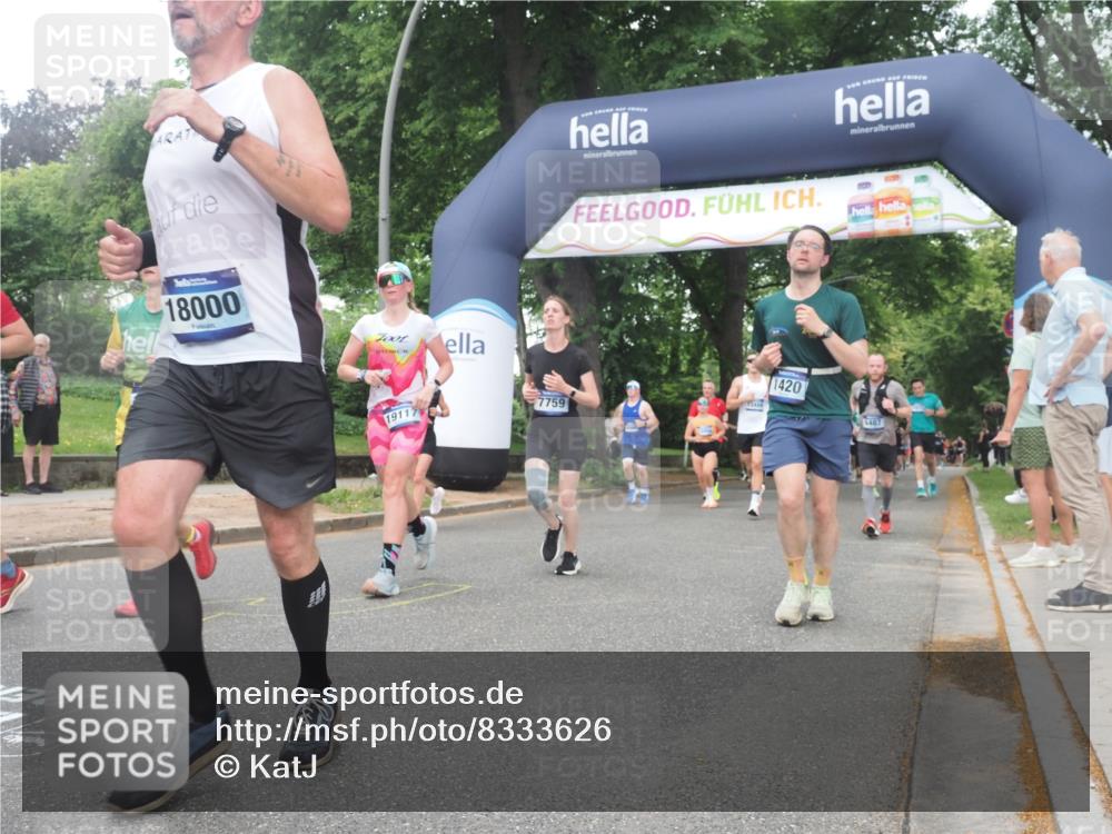 29.06.2025 - hella hamburg halbmarathon KatJ http://msf.ph/oto/8333626 29.06.2025 10:47:29 Zwischen KM18-KM19 1364, 1420, 2391, 4592, 5839, 6201, 6487, 7759, 8191, 8662 meine-sportfotos.de