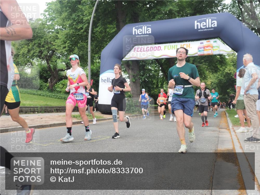 29.06.2025 - hella hamburg halbmarathon KatJ http://msf.ph/oto/8333700 29.06.2025 10:47:29 Zwischen KM18-KM19 1364, 1420, 2391, 4592, 5839, 6201, 6487, 7759, 8191, 8662 meine-sportfotos.de