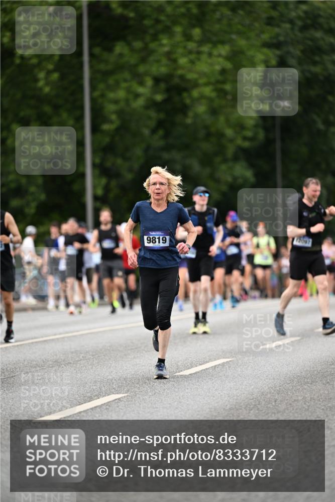 29.06.2025 - hella hamburg halbmarathon Dr. Thomas Lammeyer http://msf.ph/oto/8333712 29.06.2025 10:39:51 Kennedybrücke 2198, 2412, 2787, 2827, 3828, 3958, 4413, 4703, 4965, 5147, 6029, 6189, 6365, 6397, 6471, 6867, 8296, 8567, 8947, 9470, 9803, 9819, 10360, 10565, 10652, 11198, 11233, 11359 meine-sportfotos.de