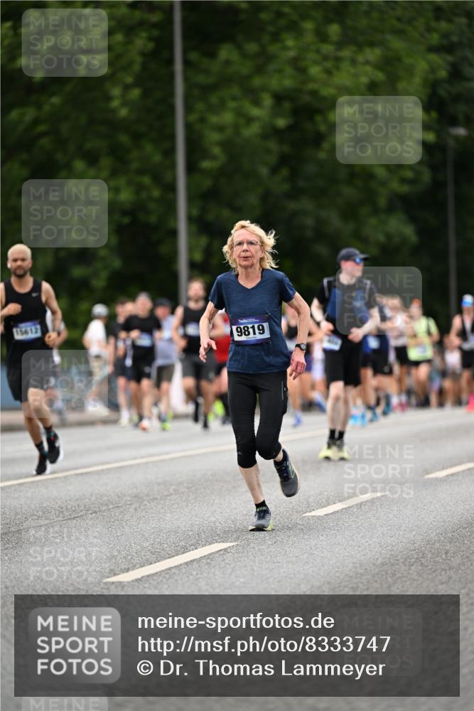 29.06.2025 - hella hamburg halbmarathon Dr. Thomas Lammeyer http://msf.ph/oto/8333747 29.06.2025 10:39:52 Kennedybrücke 2198, 2412, 2787, 2827, 3828, 4413, 4703, 4965, 5147, 6029, 6189, 6471, 6867, 8296, 8567, 8947, 9470, 9803, 9819, 10360, 10565, 10652, 11187, 11198, 11233, 11359 meine-sportfotos.de