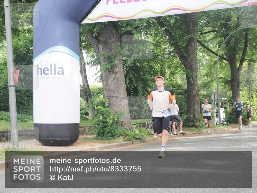 29.06.2025 - hella hamburg halbmarathon KatJ http://msf.ph/oto/8333755 29.06.2025 10:17:36 Zwischen KM18-KM19 1577 meine-sportfotos.de