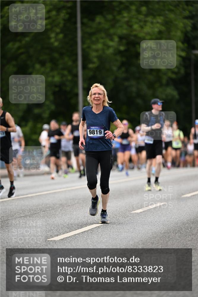 29.06.2025 - hella hamburg halbmarathon Dr. Thomas Lammeyer http://msf.ph/oto/8333823 29.06.2025 10:39:52 Kennedybrücke 2198, 2412, 2787, 2827, 3828, 4413, 4703, 4965, 5147, 6029, 6189, 6471, 6867, 8296, 8567, 8947, 9470, 9803, 9819, 10360, 10565, 10652, 11187, 11198, 11233, 11359 meine-sportfotos.de