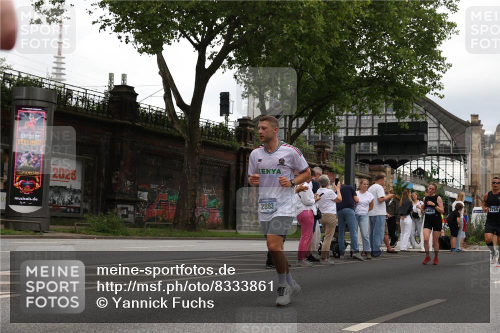 29.06.2025 - hella hamburg halbmarathon Yannick Fuchs http://msf.ph/oto/8333861 29.06.2025 10:51:51 20KM 1595, 1611, 2025, 2488, 2606, 2759, 2806, 2840, 2883, 2907, 3093, 3141, 3859, 4319, 4426, 4467, 4502, 4579, 4632, 4833, 5341, 5926, 6104, 6281, 6302, 6531, 6595, 7138, 7189, 8322, 8585, 9316, 9485, 10599, 10788, 11645, 13465, 13816, 14266, 14571, 15217, 15229, 16517, 16531, 17405, 17415, 17455, 17543, 18068, 18180, 18492, 18501, 18587, 18762, 18891 meine-sportfotos.de