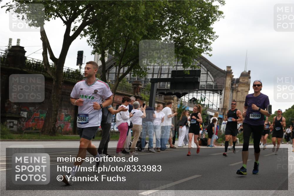 29.06.2025 - hella hamburg halbmarathon Yannick Fuchs http://msf.ph/oto/8333983 29.06.2025 10:51:51 20KM 1595, 1611, 2025, 2488, 2606, 2759, 2806, 2840, 2883, 2907, 3093, 3141, 3859, 4319, 4426, 4467, 4502, 4579, 4632, 4833, 5341, 5926, 6104, 6281, 6302, 6531, 6595, 7138, 7189, 8322, 8585, 9316, 9485, 10599, 10788, 11645, 13465, 13816, 14266, 14571, 15217, 15229, 16517, 16531, 17405, 17415, 17455, 17543, 18068, 18180, 18492, 18501, 18587, 18762, 18891 meine-sportfotos.de